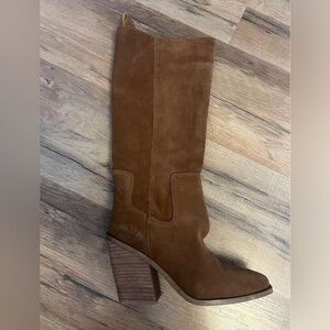 Steve Madden Boots size 8.5
